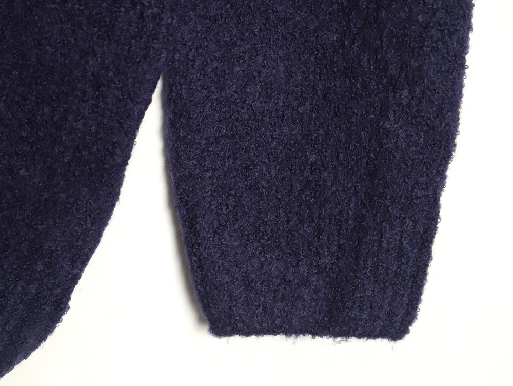 l0*is V*t0n jacquard teddy sweater