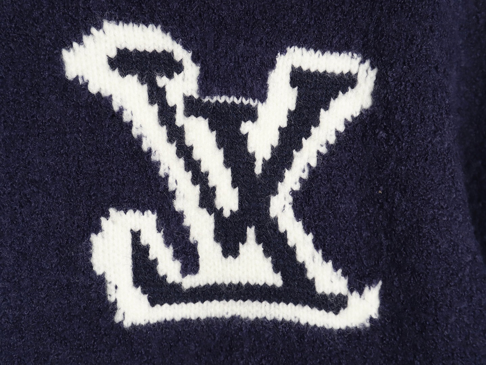 l0*is V*t0n jacquard teddy sweater