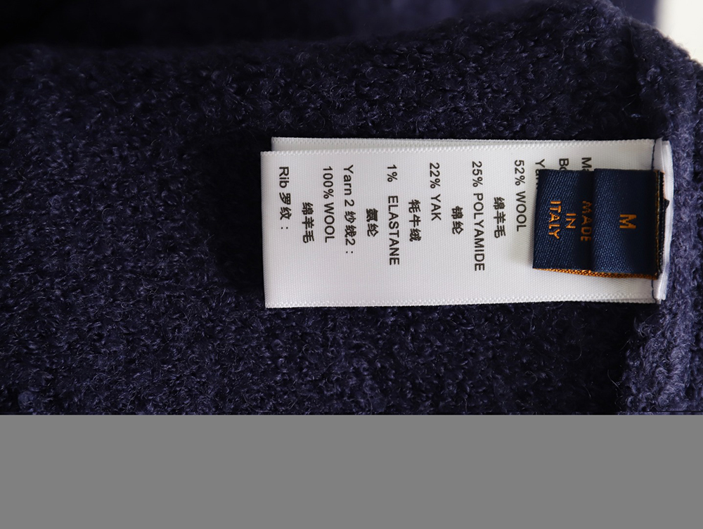 l0*is V*t0n jacquard teddy sweater