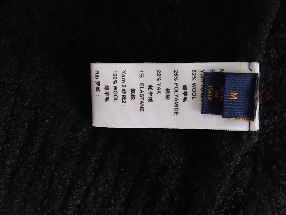 l0*is V*t0n jacquard teddy sweater tsk1