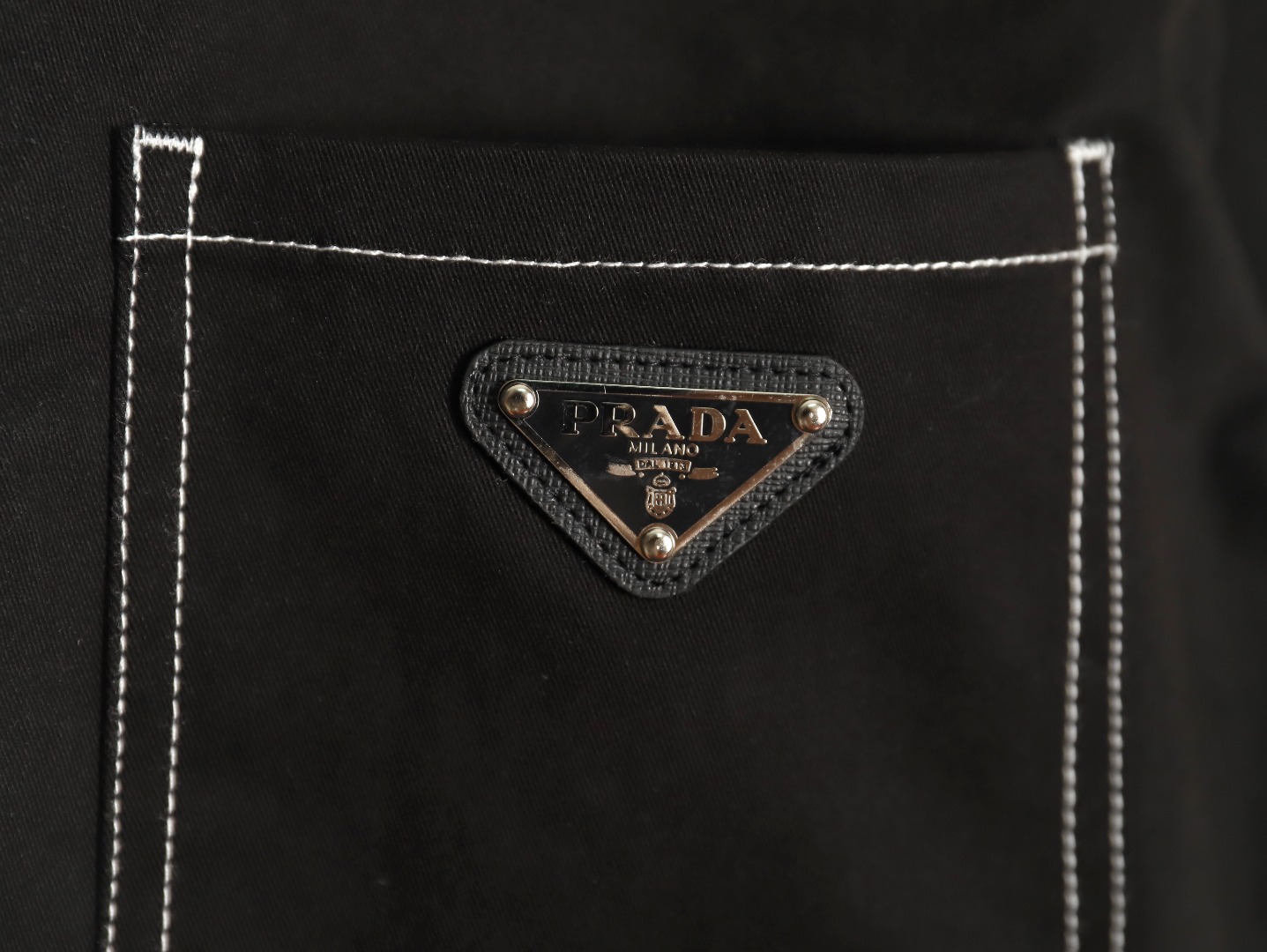 Pra*a triangle logo white line denim jacket