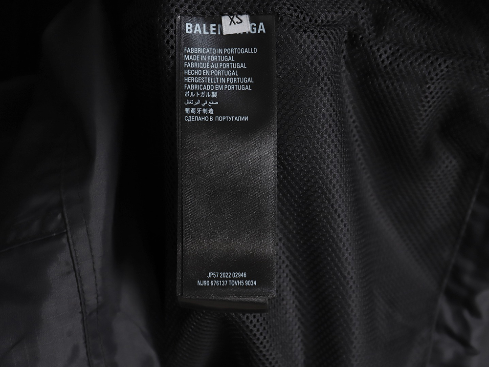 Ba*len*cia*ga half zip hood jacket