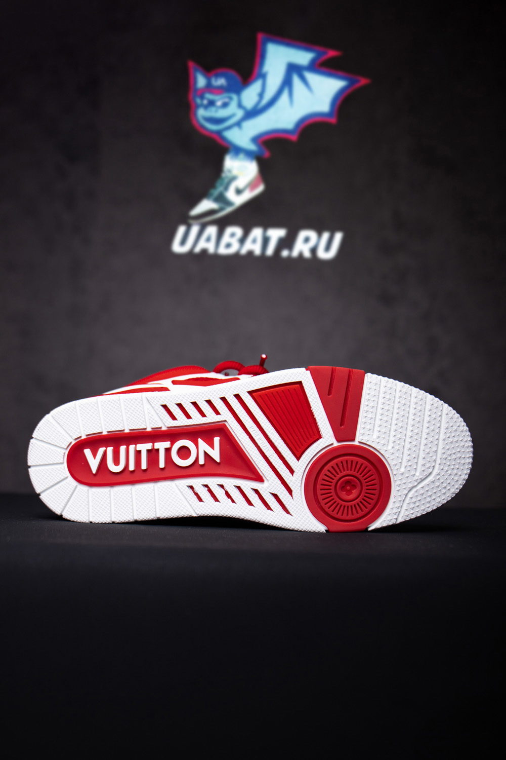 l0*is V*t0n lv skate sneaker red white