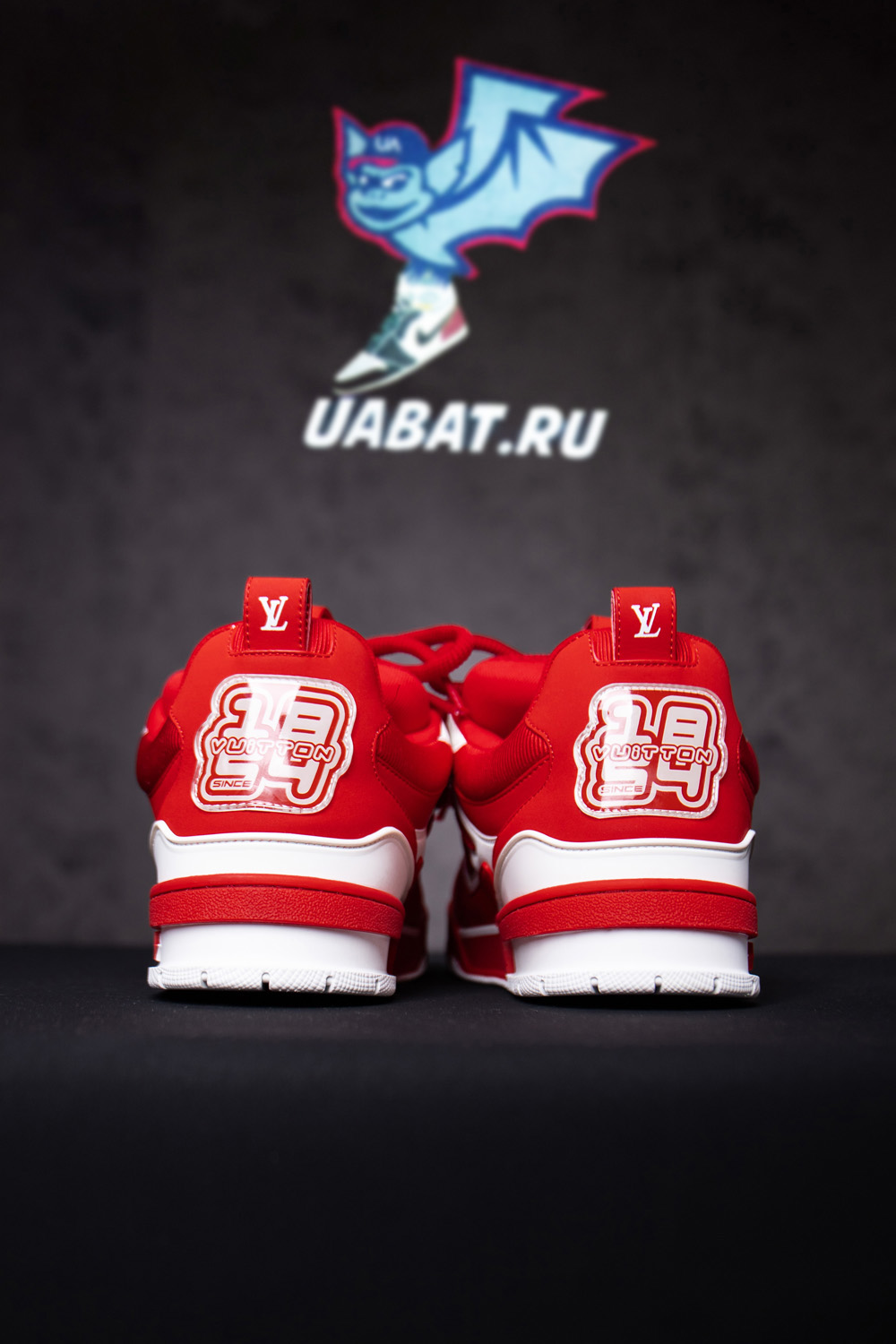 l0*is V*t0n lv skate sneaker red white