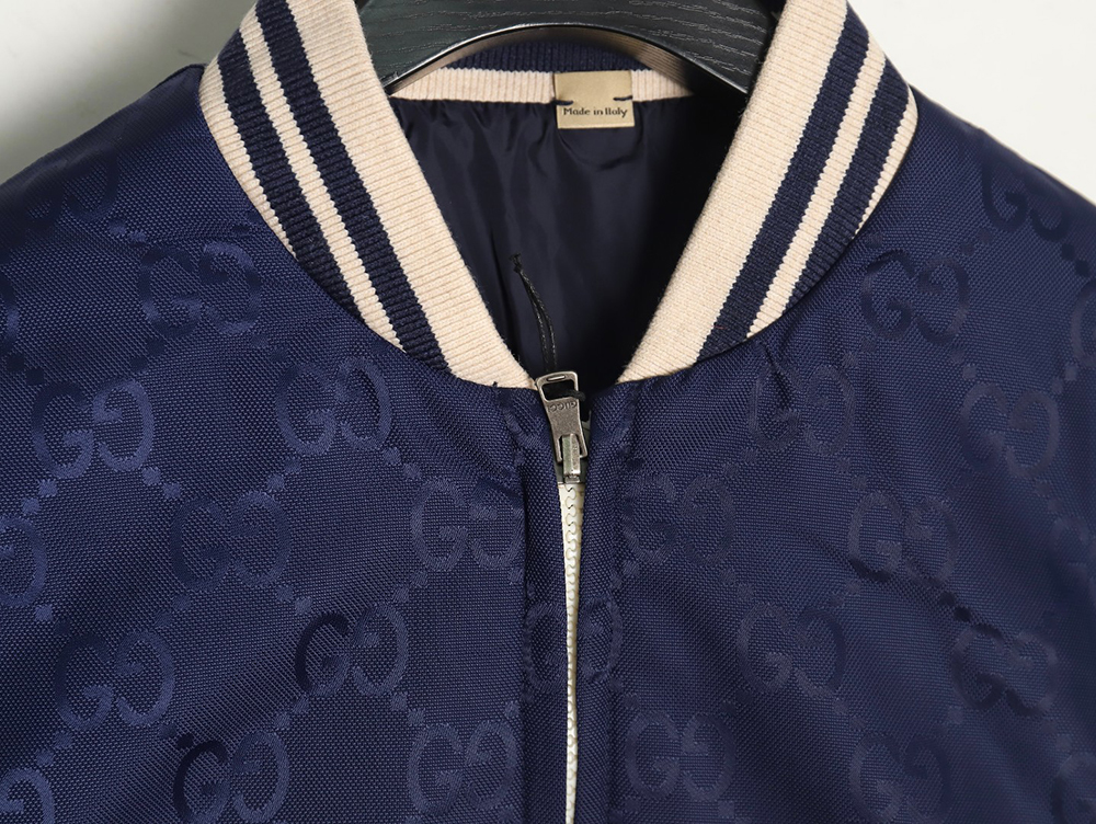 G*u*i all-over double g jacquard reversible quilted jacket