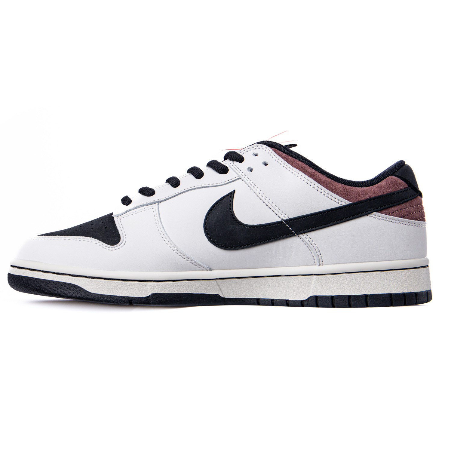 D x Nike SB Dunk LowINITIAL DToyota AE86