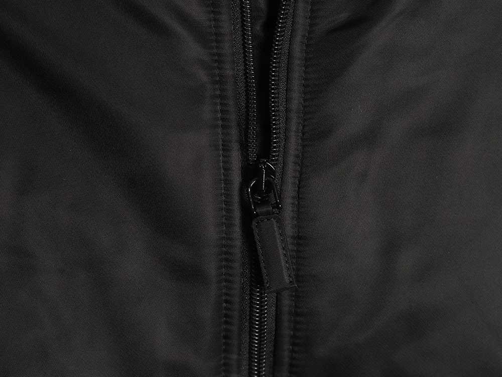 Pra*a recycled nylon down jacket