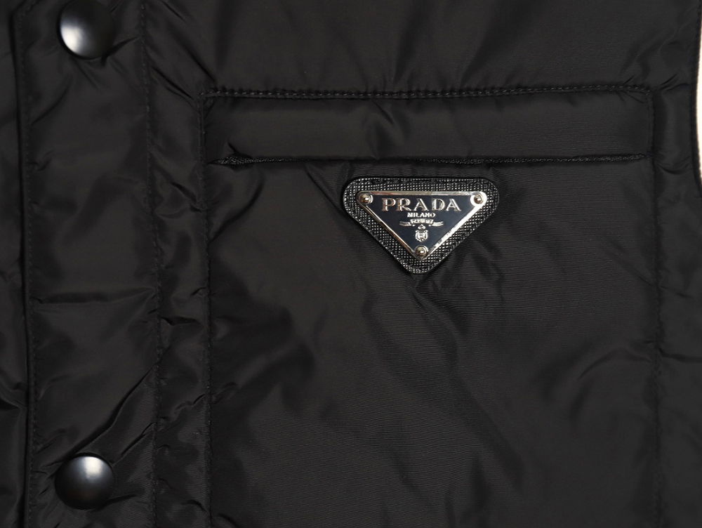 Pra*a recycled nylon lightweight padded vest tsk1