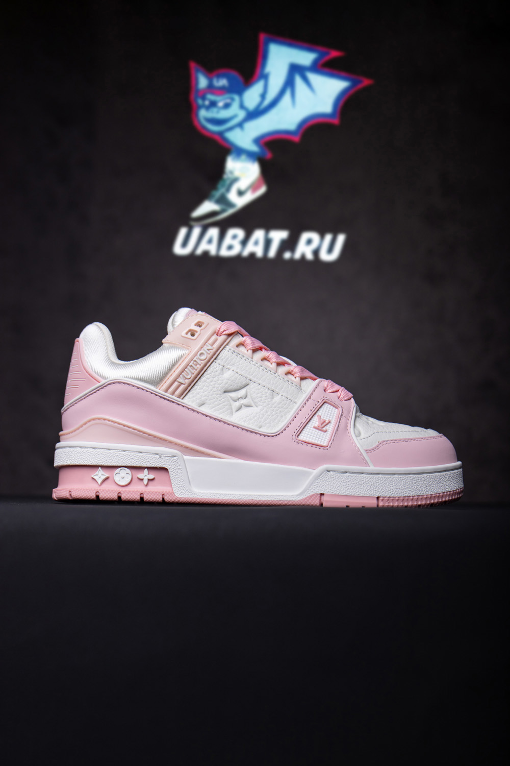 l0*is V*t0n trainer pink rose