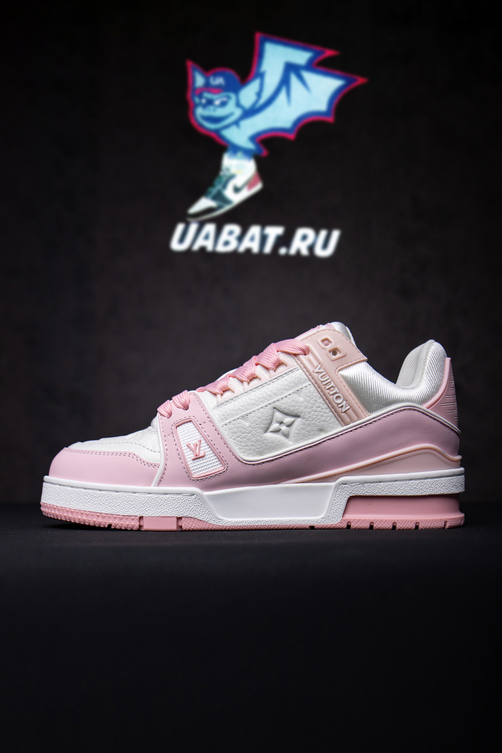 l0*is V*t0n trainer pink rose