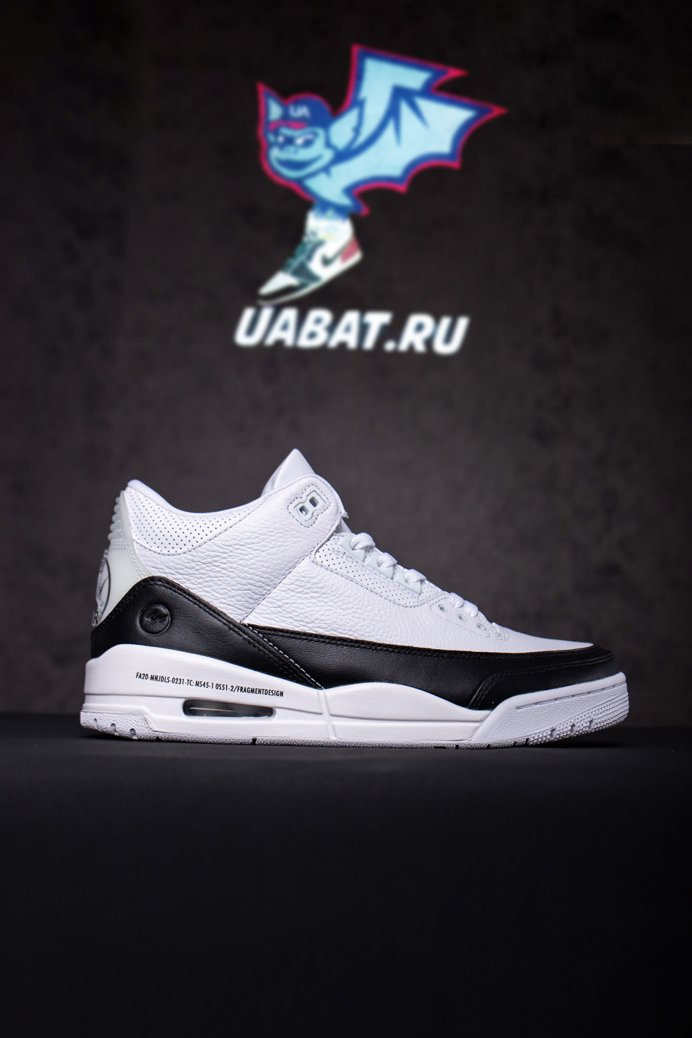 FRAGMENT DESIGN X AIR JORDAN 3 RETRO SP