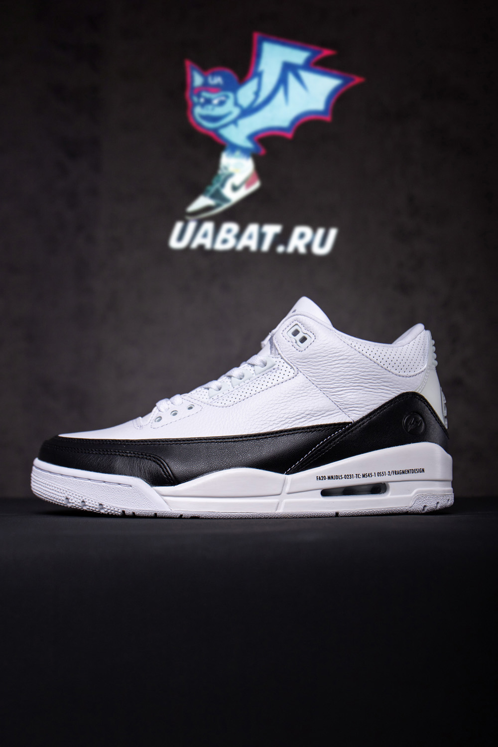FRAGMENT DESIGN X AIR JORDAN 3 RETRO SP