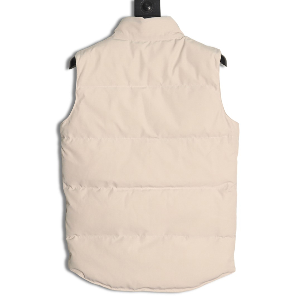 Can*a Go*e crew vest