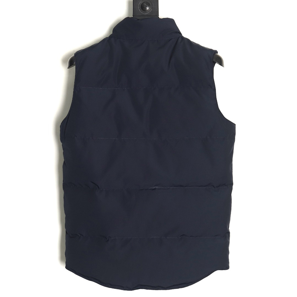 Can*a Go*e crew vest tsk1