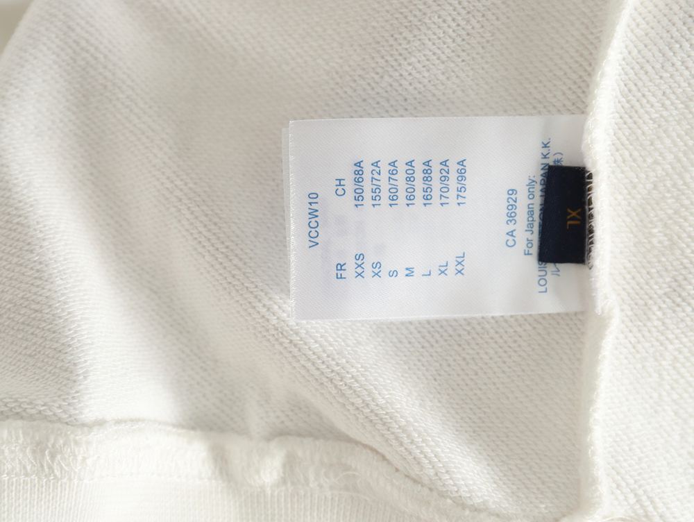 l0*is V*t0n gradient necklace pendant print sweatshirt