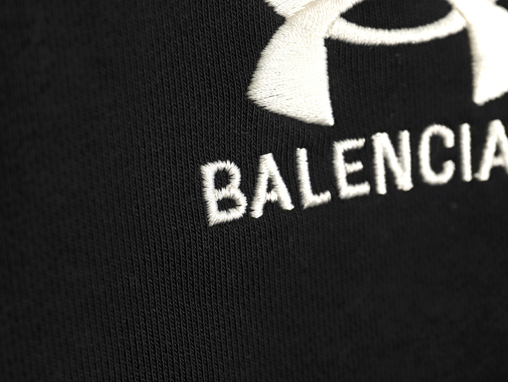 Ba*len*cia*ga & under armour embroidered sweatshirt