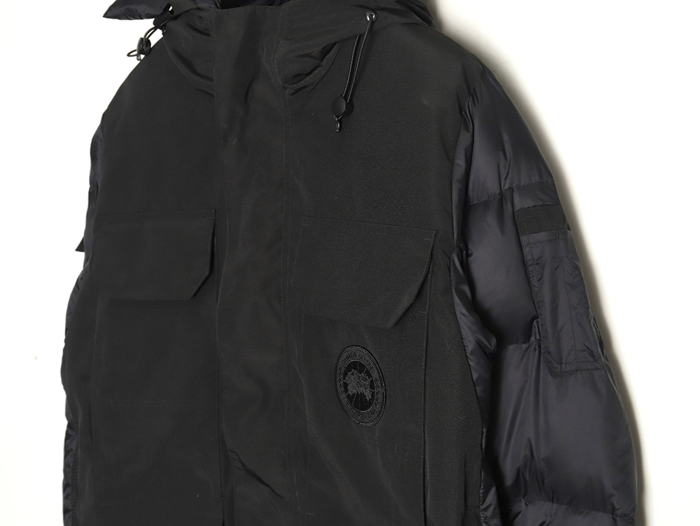 Can*a Go*e 08 expedition down jacket tsk3