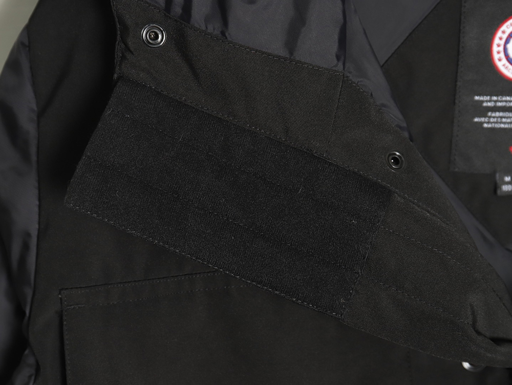 Can*a Go*e 08 expedition down jacket tsk3