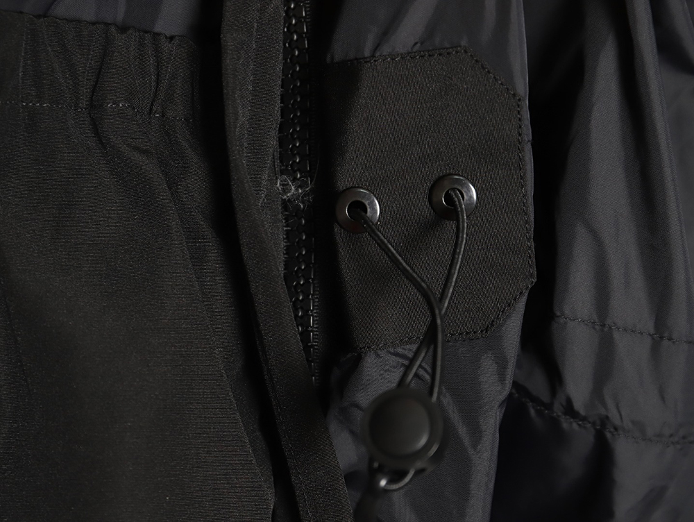 Can*a Go*e 08 expedition down jacket tsk3