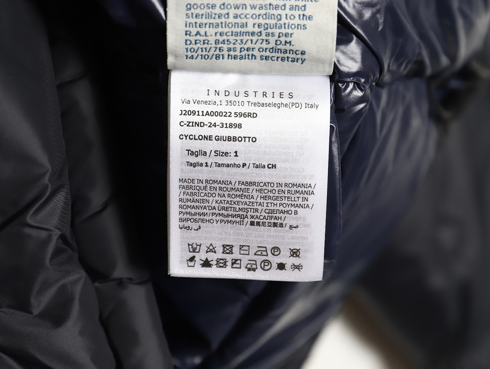 Moncler Cyclone 2 in 1 Down Jacket TSK1