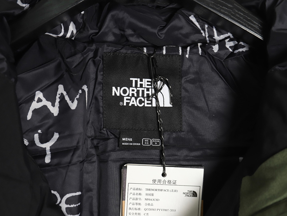 the nor*h F**e colorblock print zip-up hooded down jacket