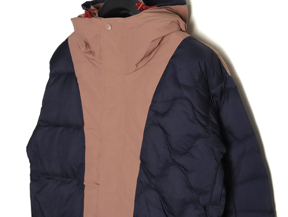 the nor*h F**e colorblock print zip-up hooded down jacket tsk1