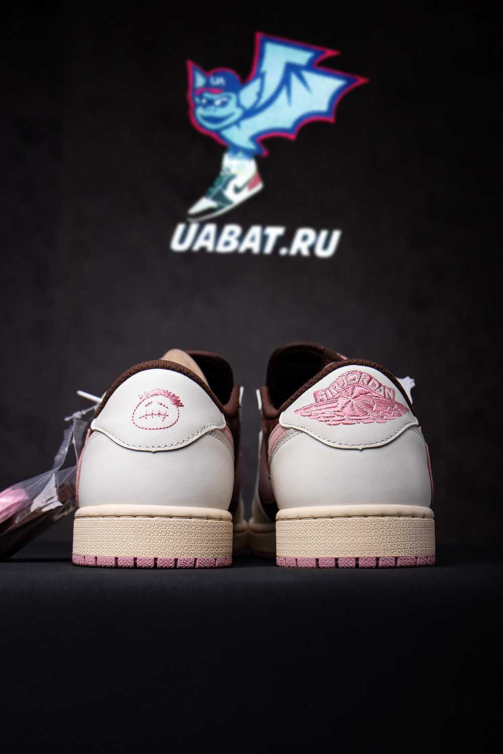 Travis Scott x Air Jordan 1 Low OG "Dark Pony"