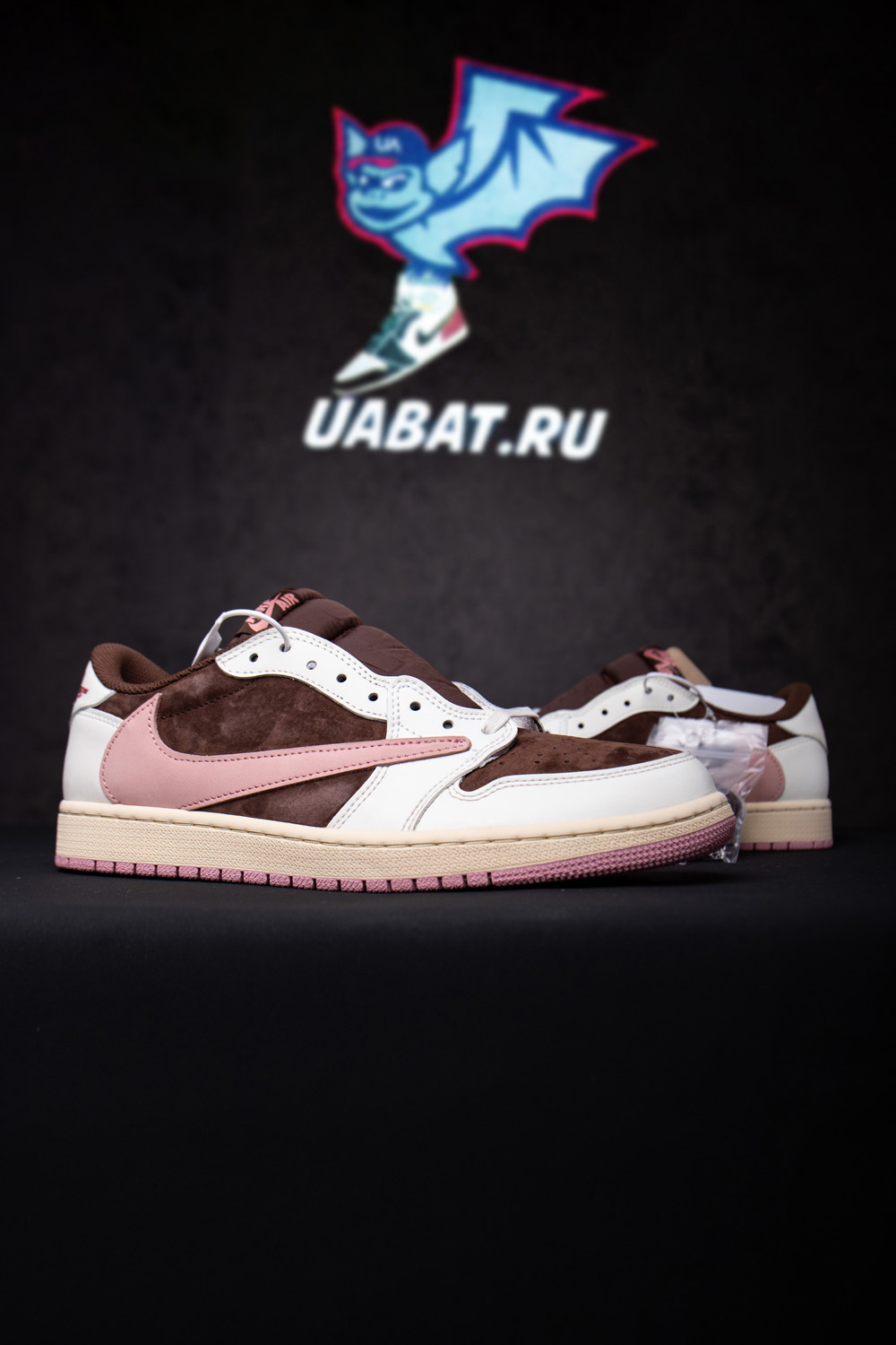 Travis Scott x Air Jordan 1 Low OG "Dark Pony"