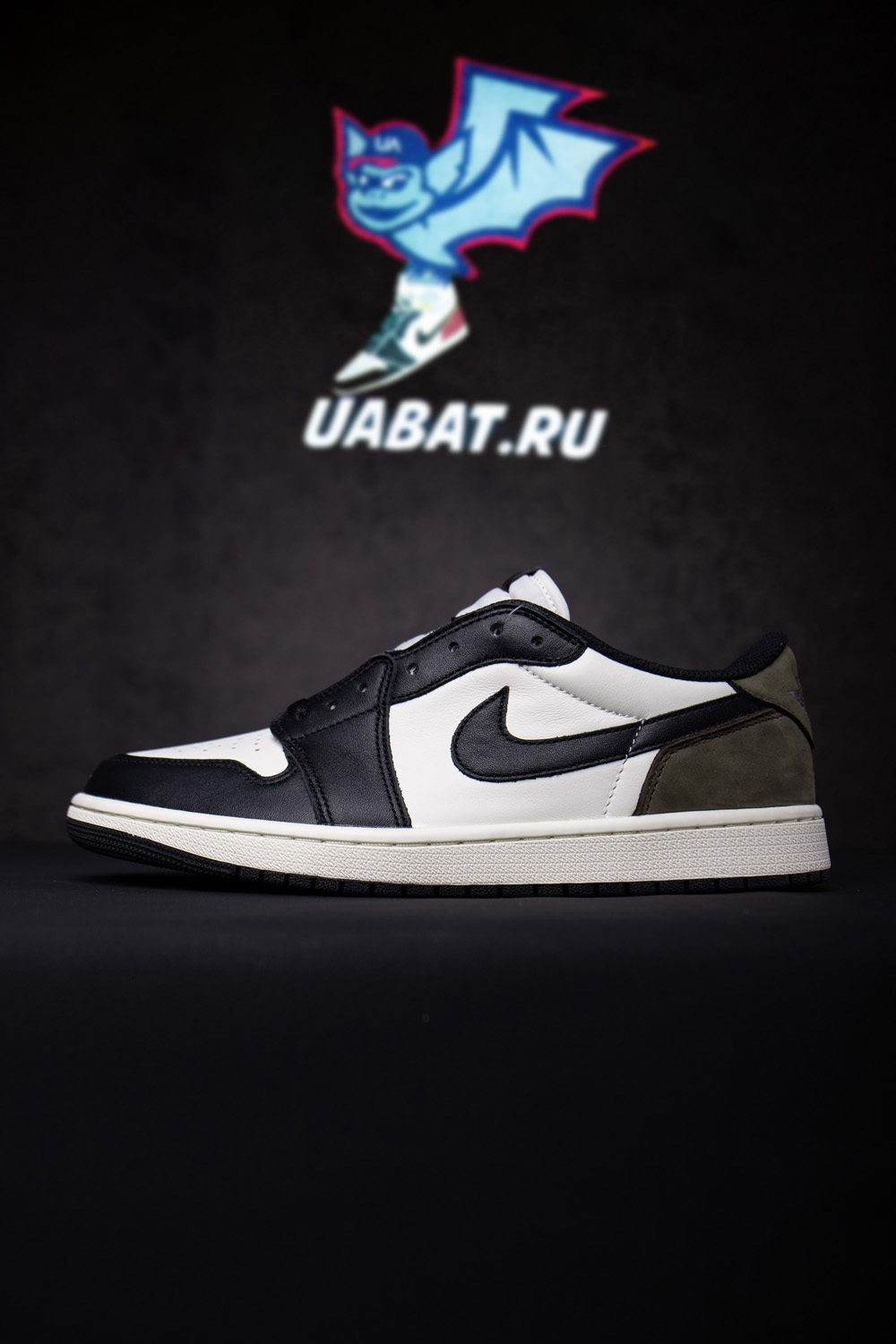 Air Jordan 1 Retro Low OG 