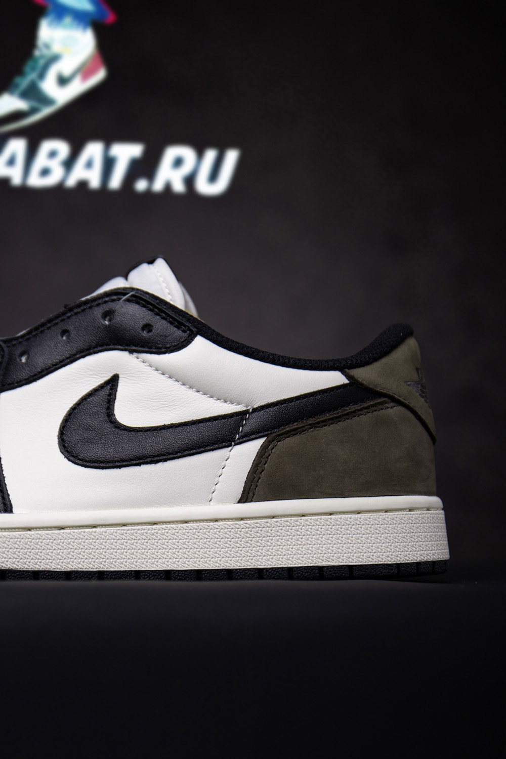 Air Jordan 1 Retro Low OG 