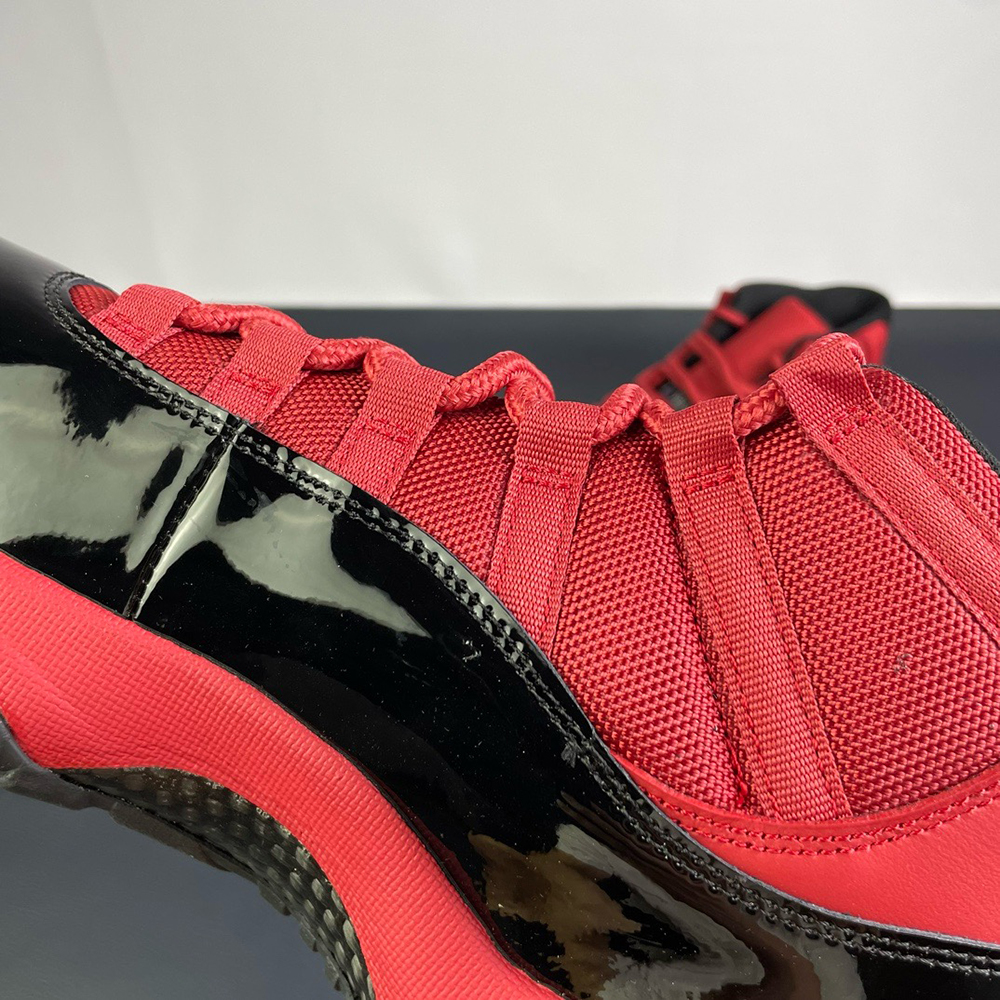 Air Jordan 11 Retro “Red Black”