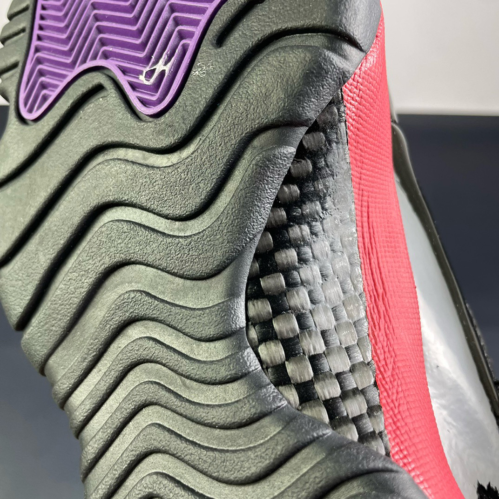 Air Jordan 11 Retro “Red Black”