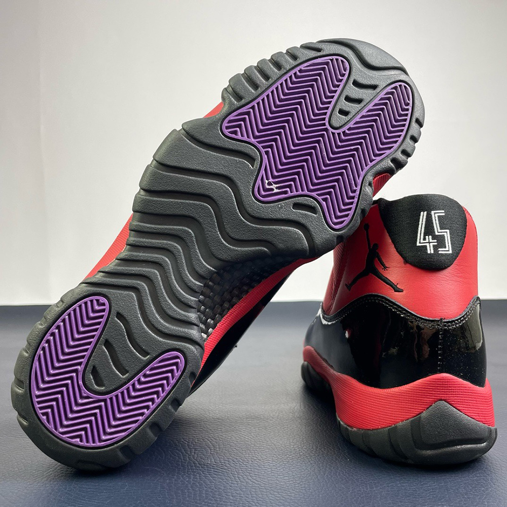 Air Jordan 11 Retro “Red Black”