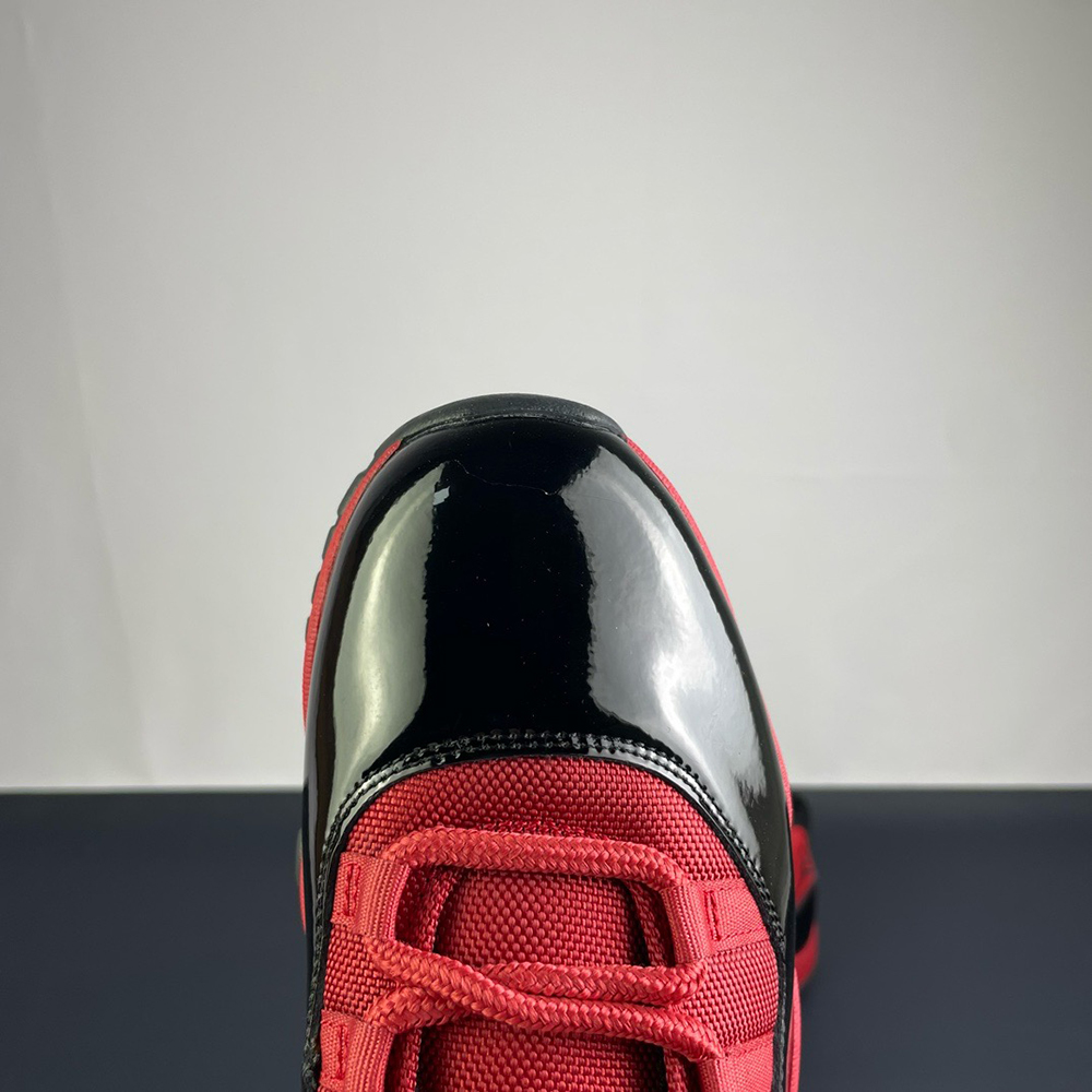 Air Jordan 11 Retro “Red Black”