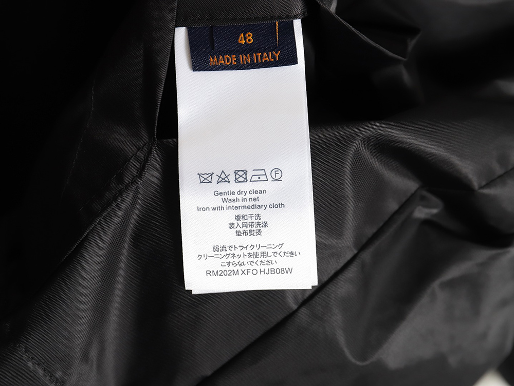 l0*is V*t0n obscure jacquard reversible jacket