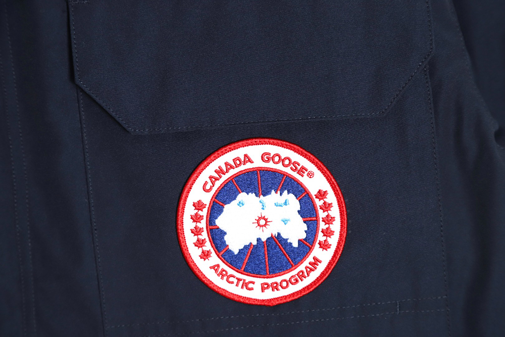 Can*a Go*e expedition parka down jacket tsk3