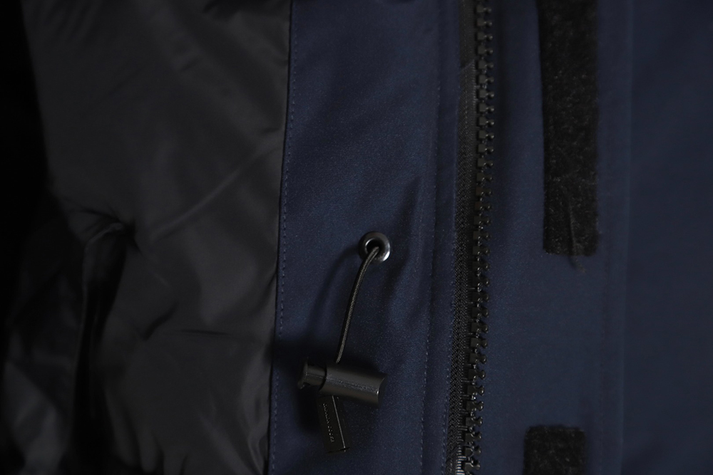 Can*a Go*e expedition parka down jacket tsk3