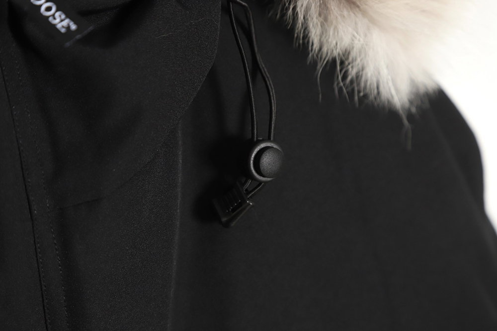 Can*a Go*e expedition parka down jacket tsk4