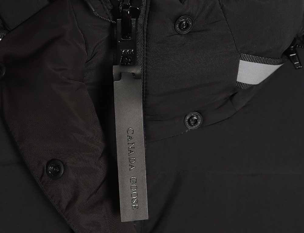 Can*a Go*e black label long down jacket tsk1