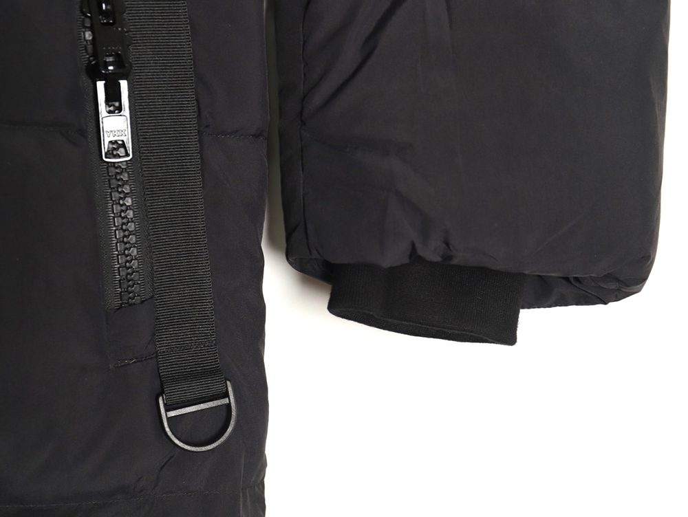 Can*a Go*e black label long down jacket tsk1