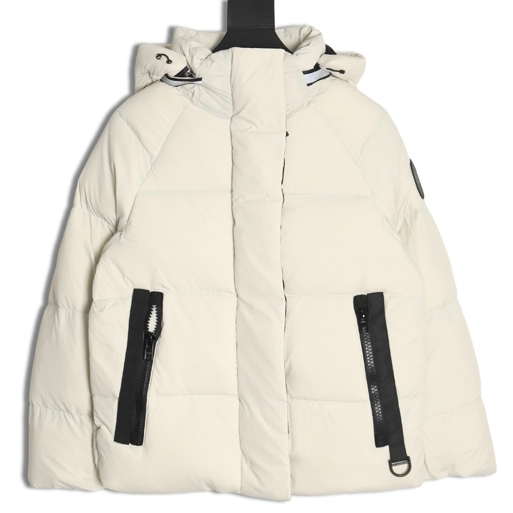 Can*a Go*e black label down jacket