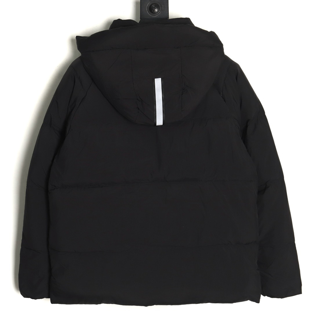 Can*a Go*e black label down jacket tsk1