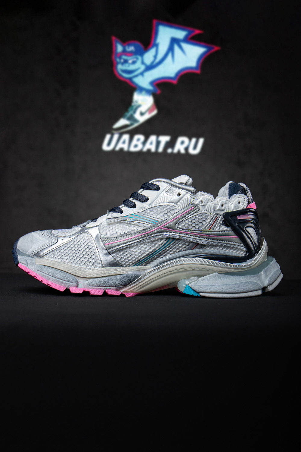 Ba*len*cia*ga runner sneaker