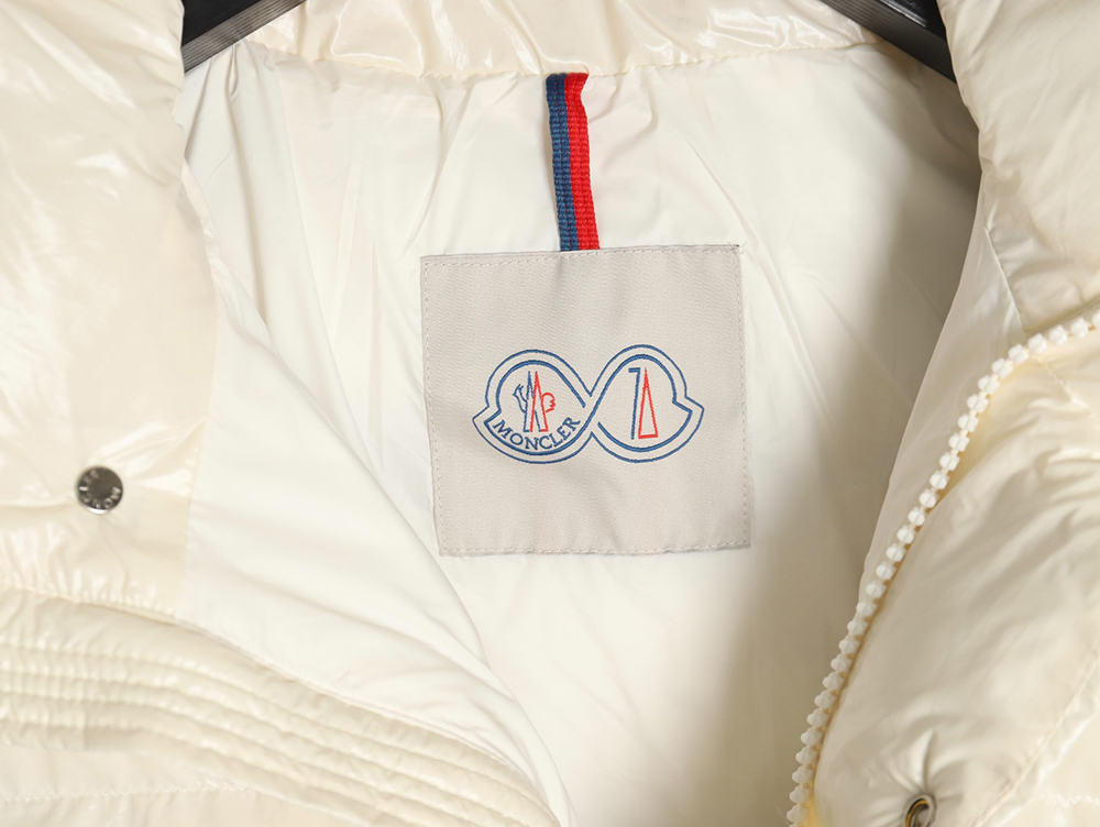 Moncler Maya Short Down Jacket TSK1