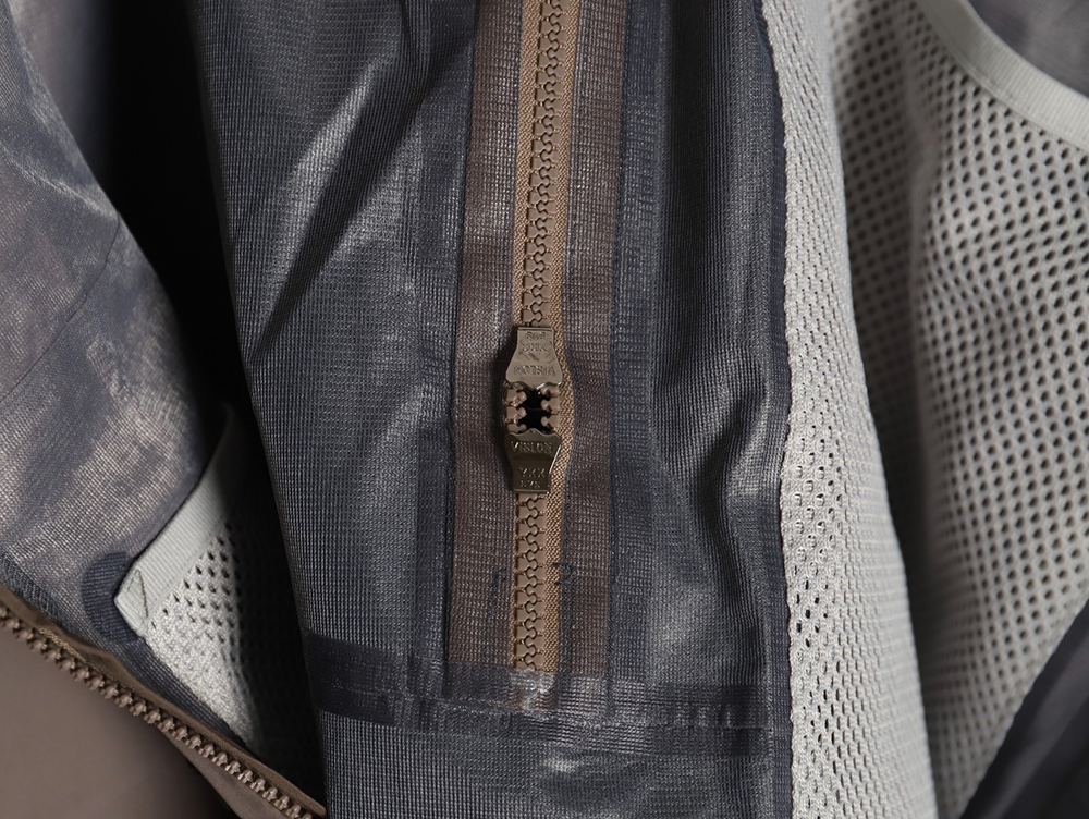 ACG Gore-Tex Hooded Jacket TSK1