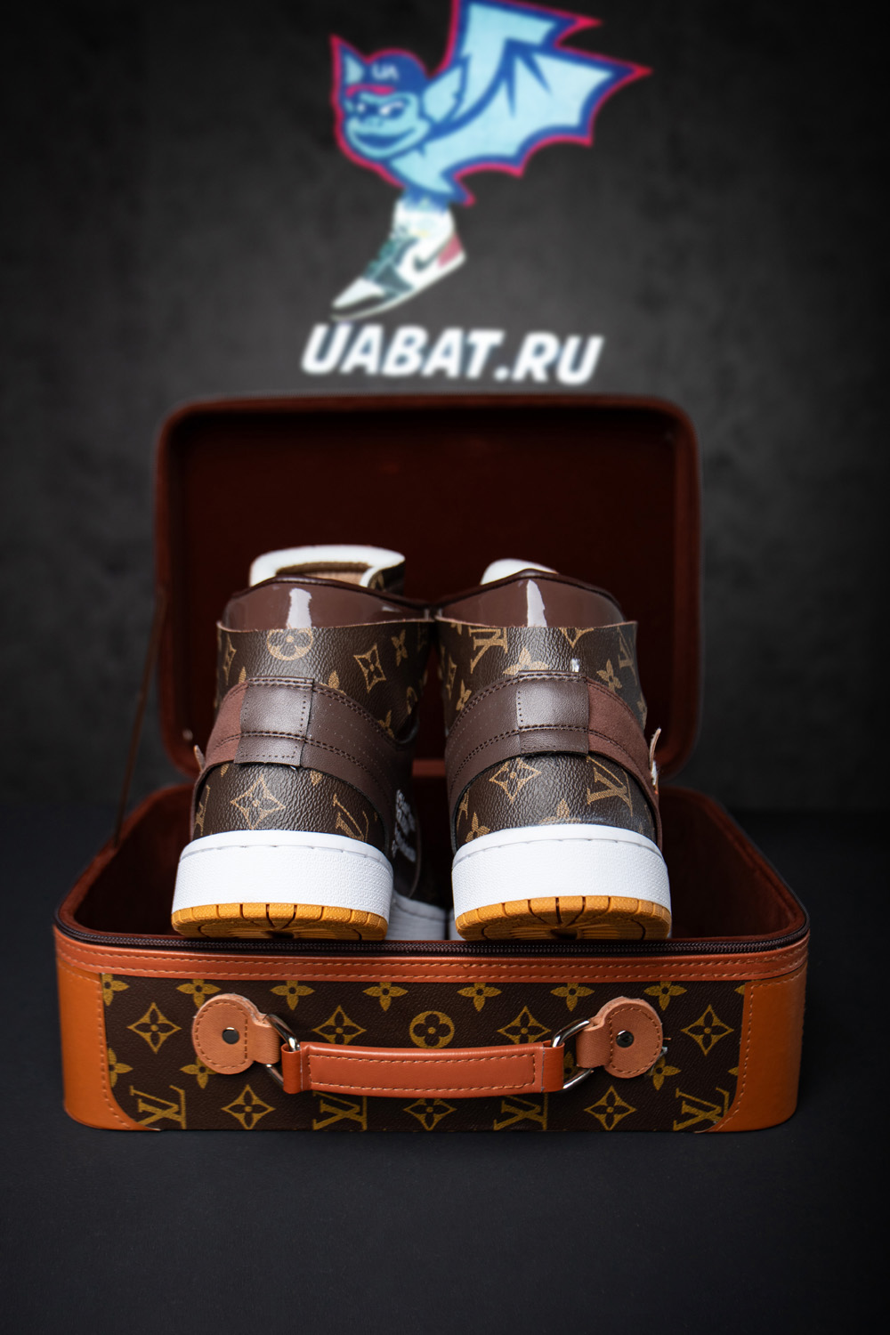 l0*is V*t0n x off white x air jordan 1