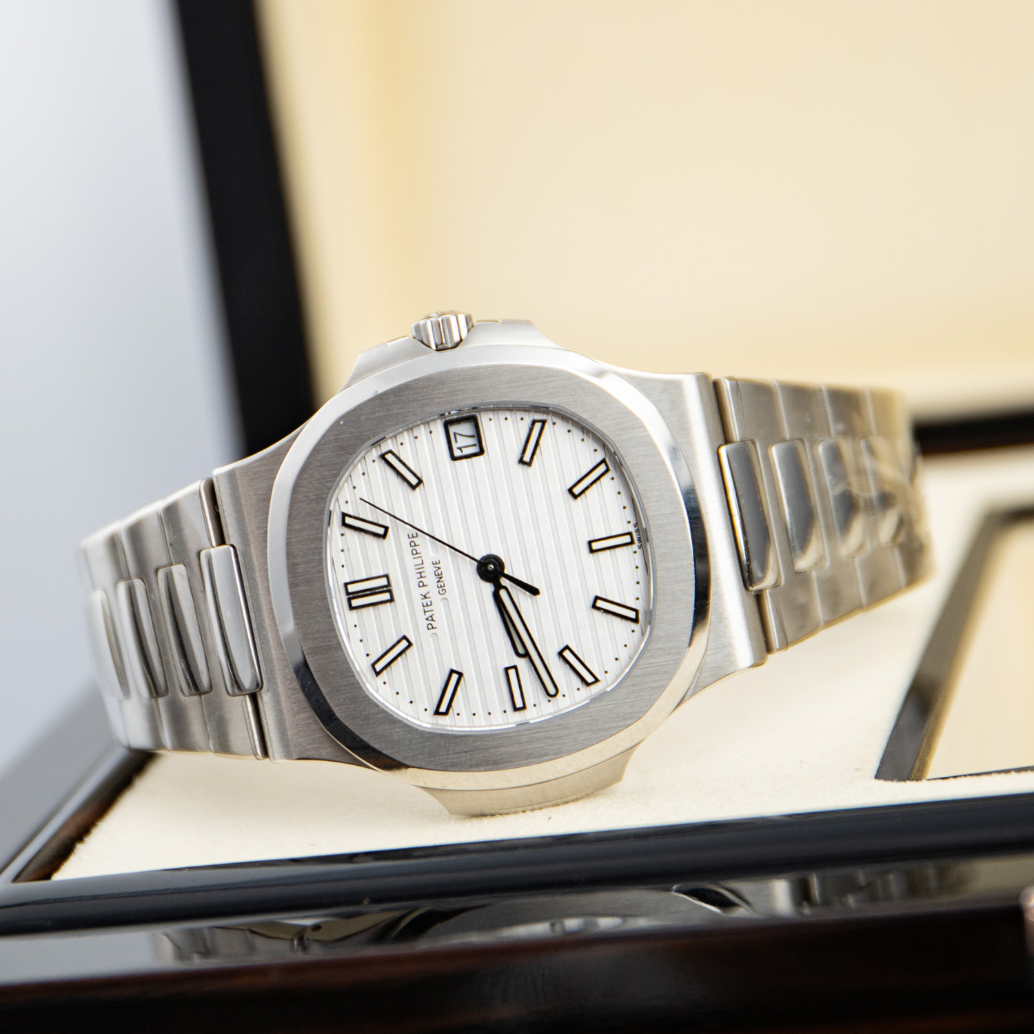 P**ek Ph**ppe - nautilus jumbo 5711 ss/ss white/stk 3kf v2 asia 324