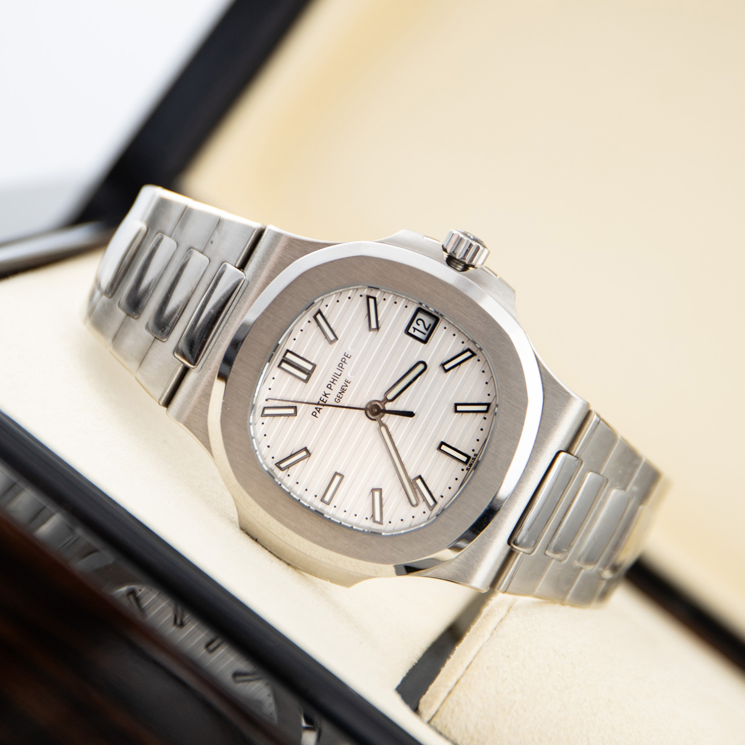 P**ek Ph**ppe - nautilus jumbo 5711 ss/ss white/stk 3kf v2 asia 324