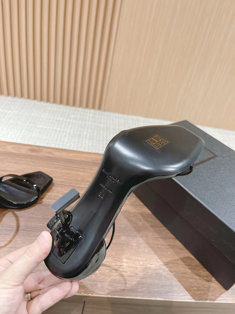 Sa**t Lau*nt opyum sandals in patent leather