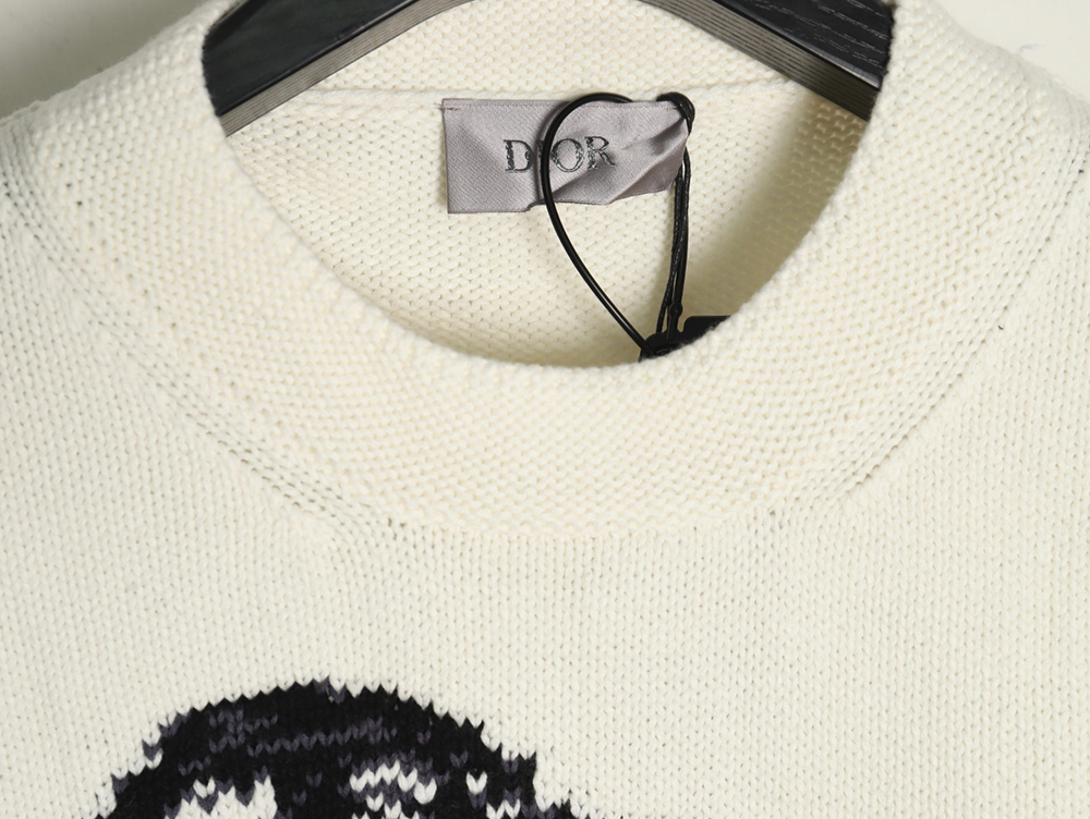 D*or sketch dog knitted sweater